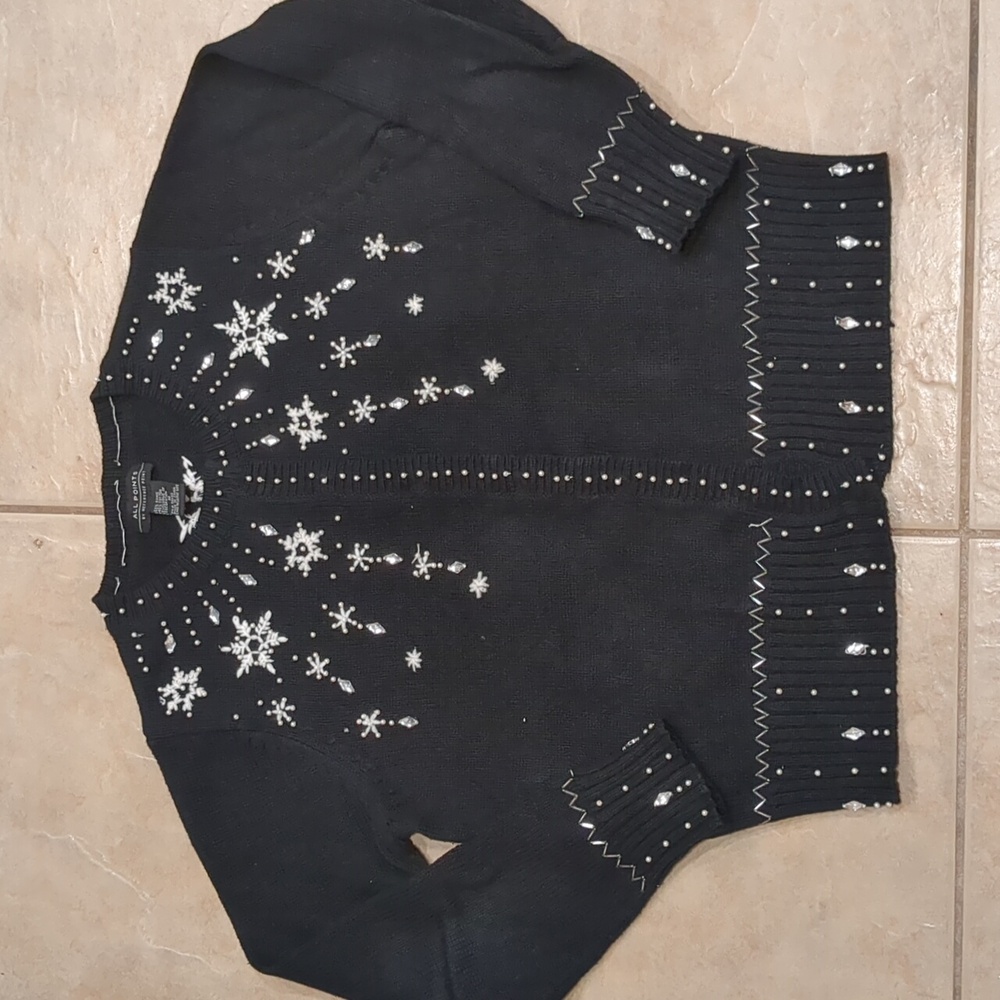All Points Christmas Black Snowflake Cardigan Size Large